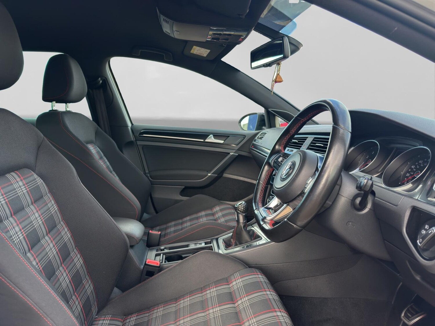 Used Volkswagen Golf 2016 for sale - 77570238: Photo 9