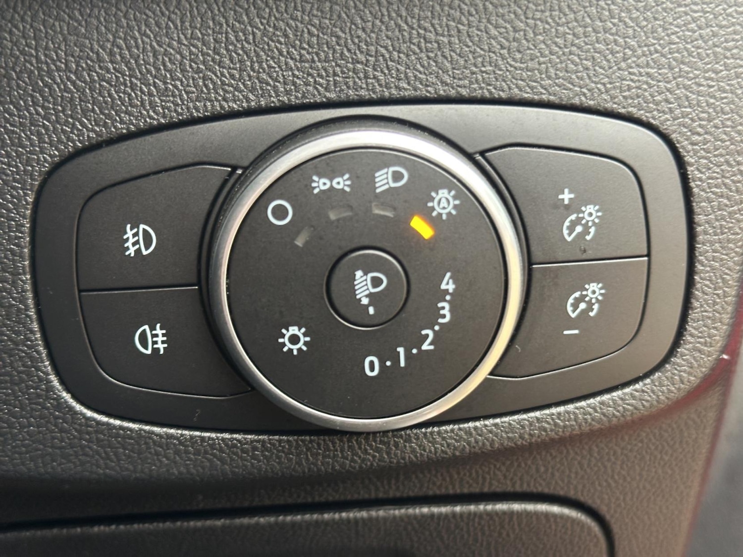 Used Ford Focus 2020 for sale - 77026193: Photo 29