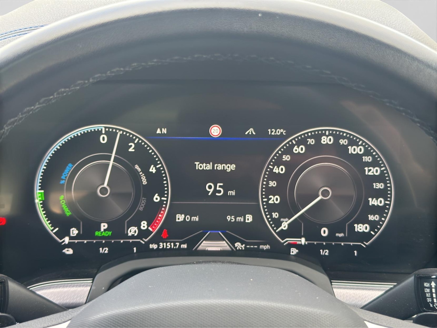 Used Volkswagen Touareg 2023 for sale - 76649998: Photo 11