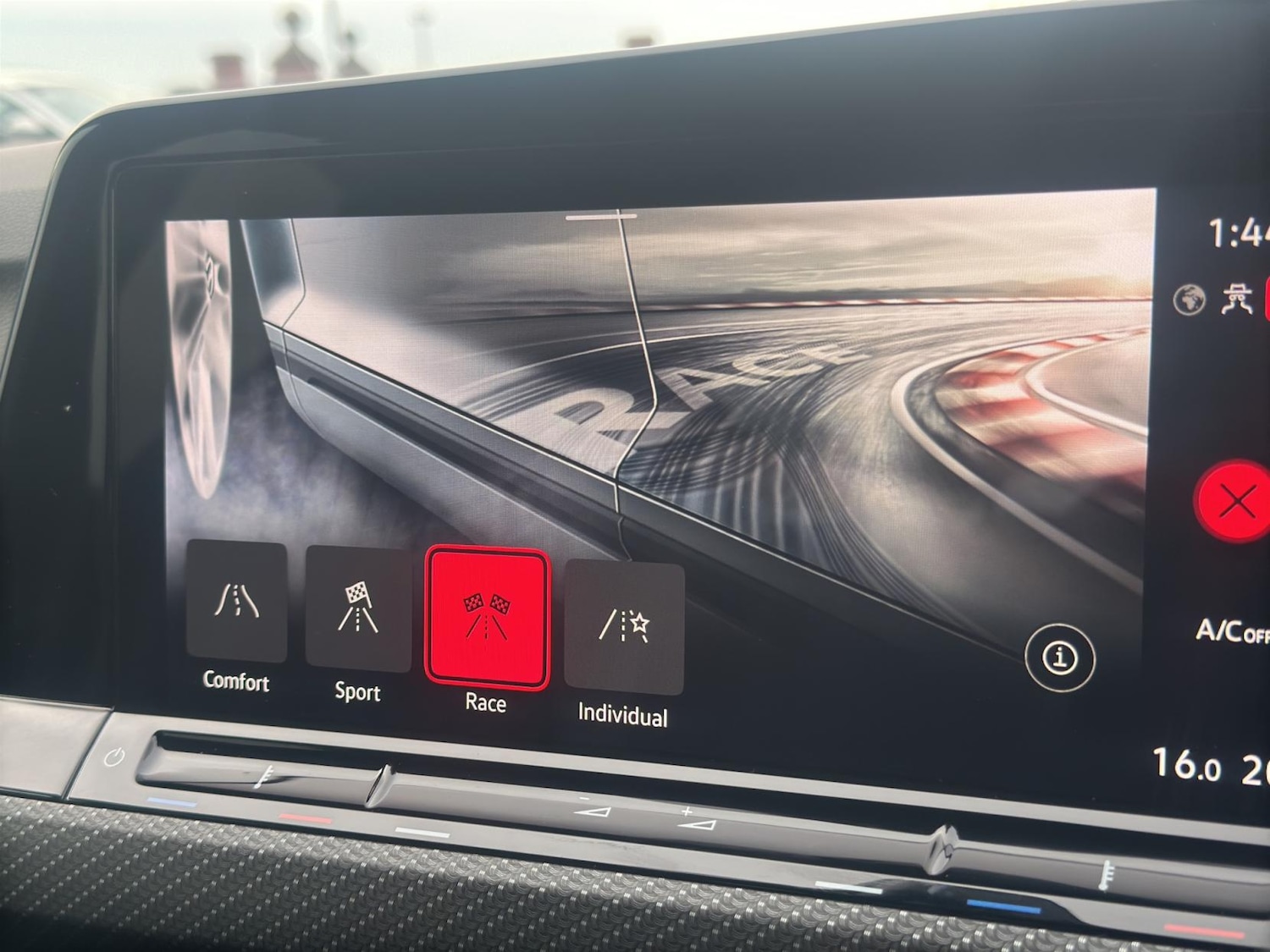 Used Volkswagen Golf 2022 for sale - 76650005: Photo 31