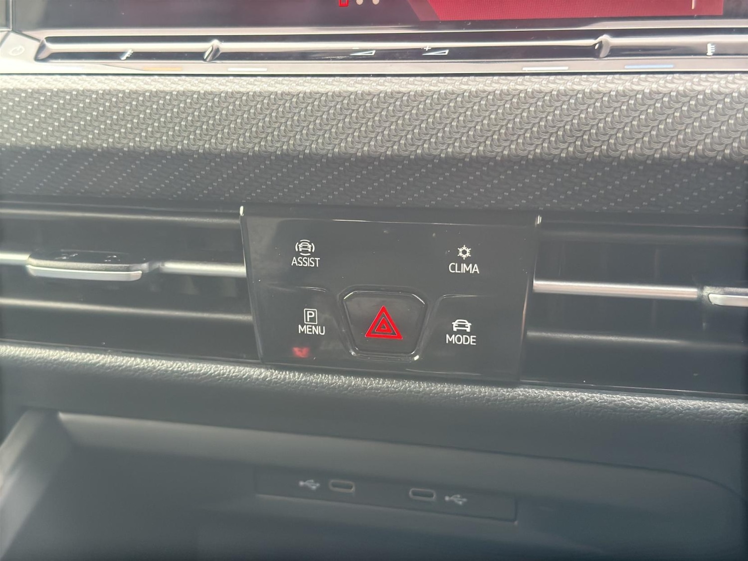 Used Volkswagen Golf 2022 for sale - 76650005: Photo 32