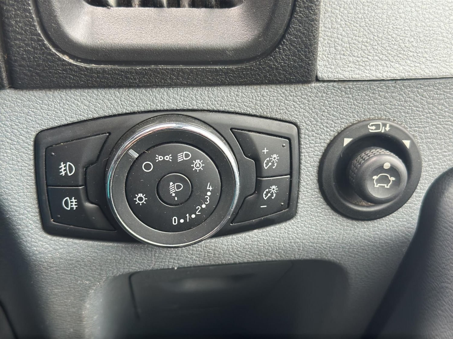 Used Ford Transit 2019 for sale - 76650044: Photo 24