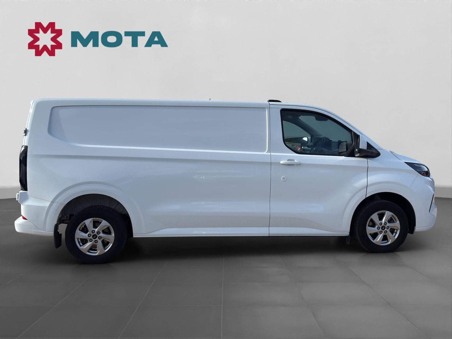 Used Ford Transit Custom 2024 for sale - 76649996: Photo 3