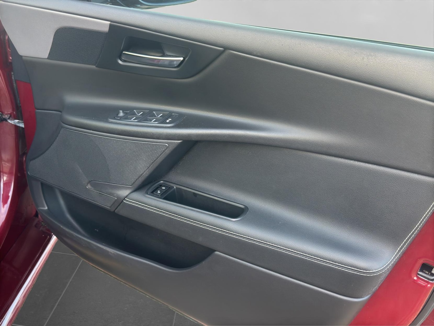 Used Jaguar XE 2016 for sale - 76696992: Photo 13