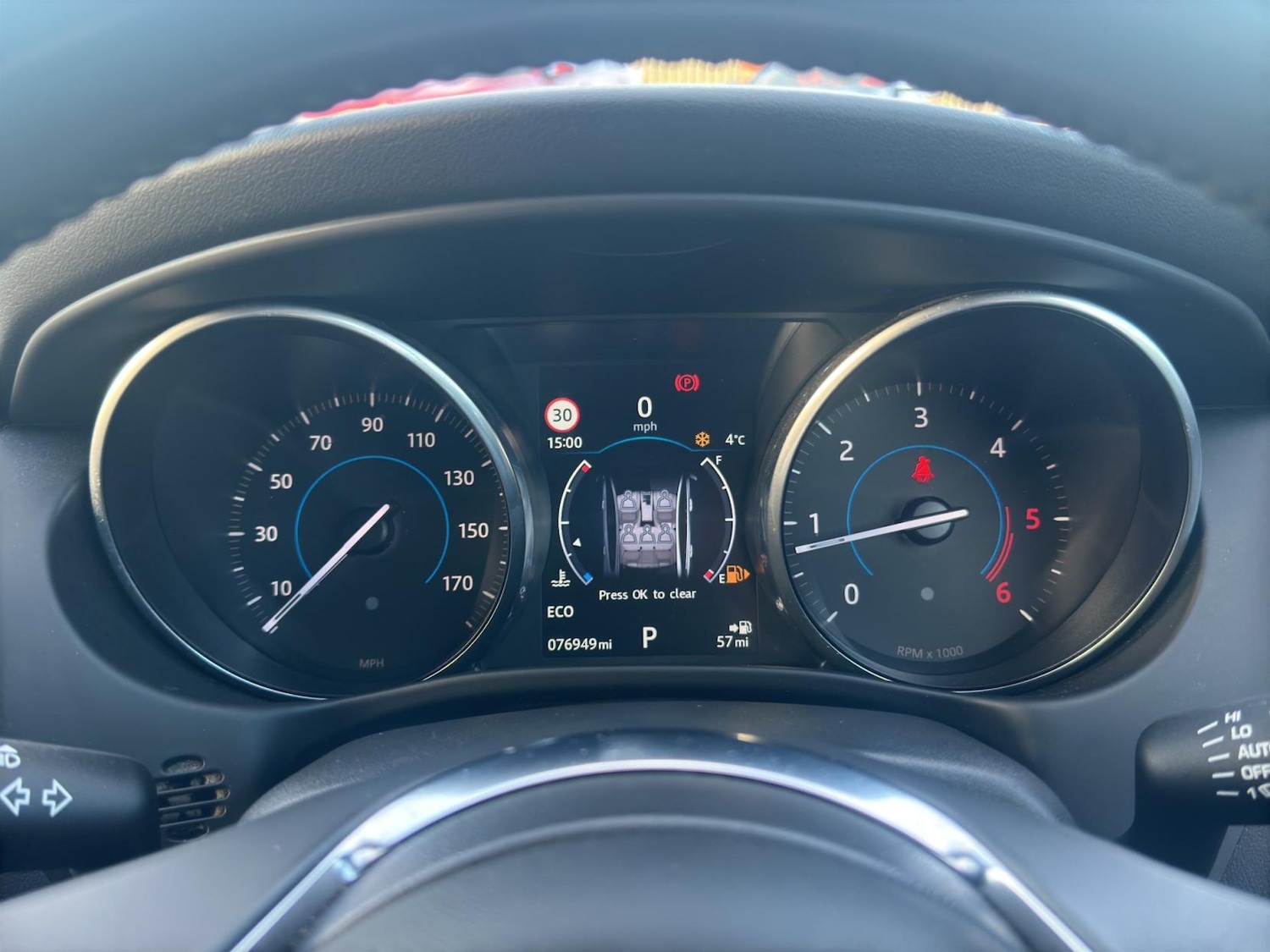 Used Jaguar XE 2016 for sale - 76696992: Photo 25