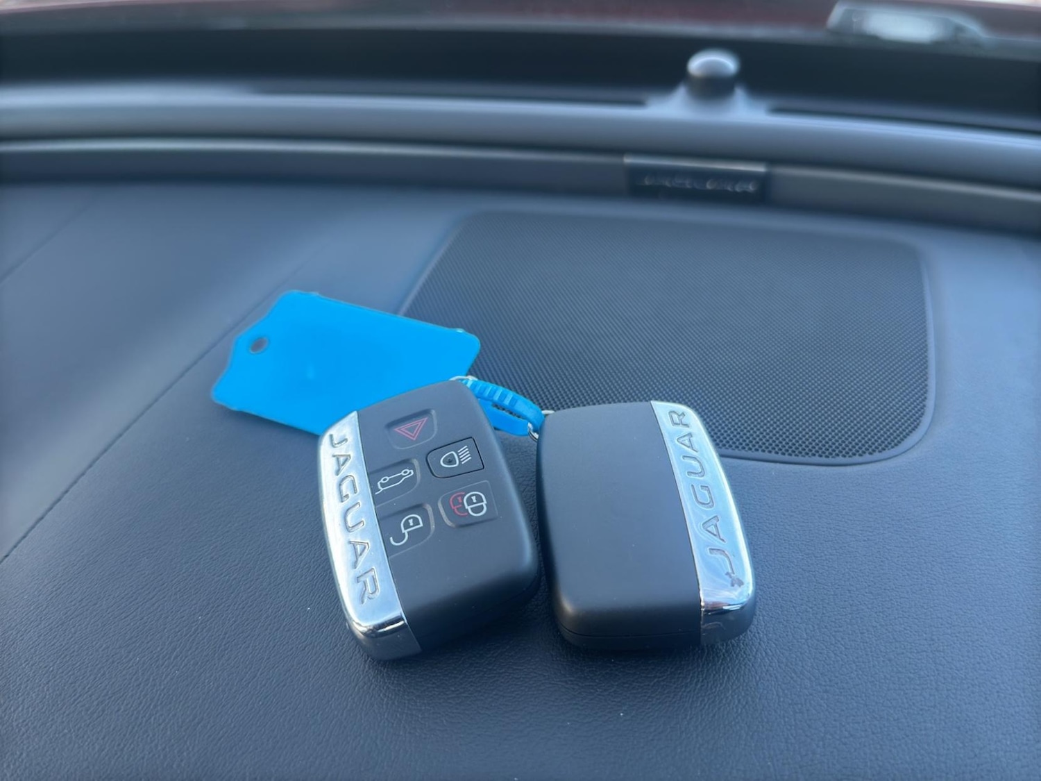 Used Jaguar XE 2016 for sale - 76696992: Photo 26