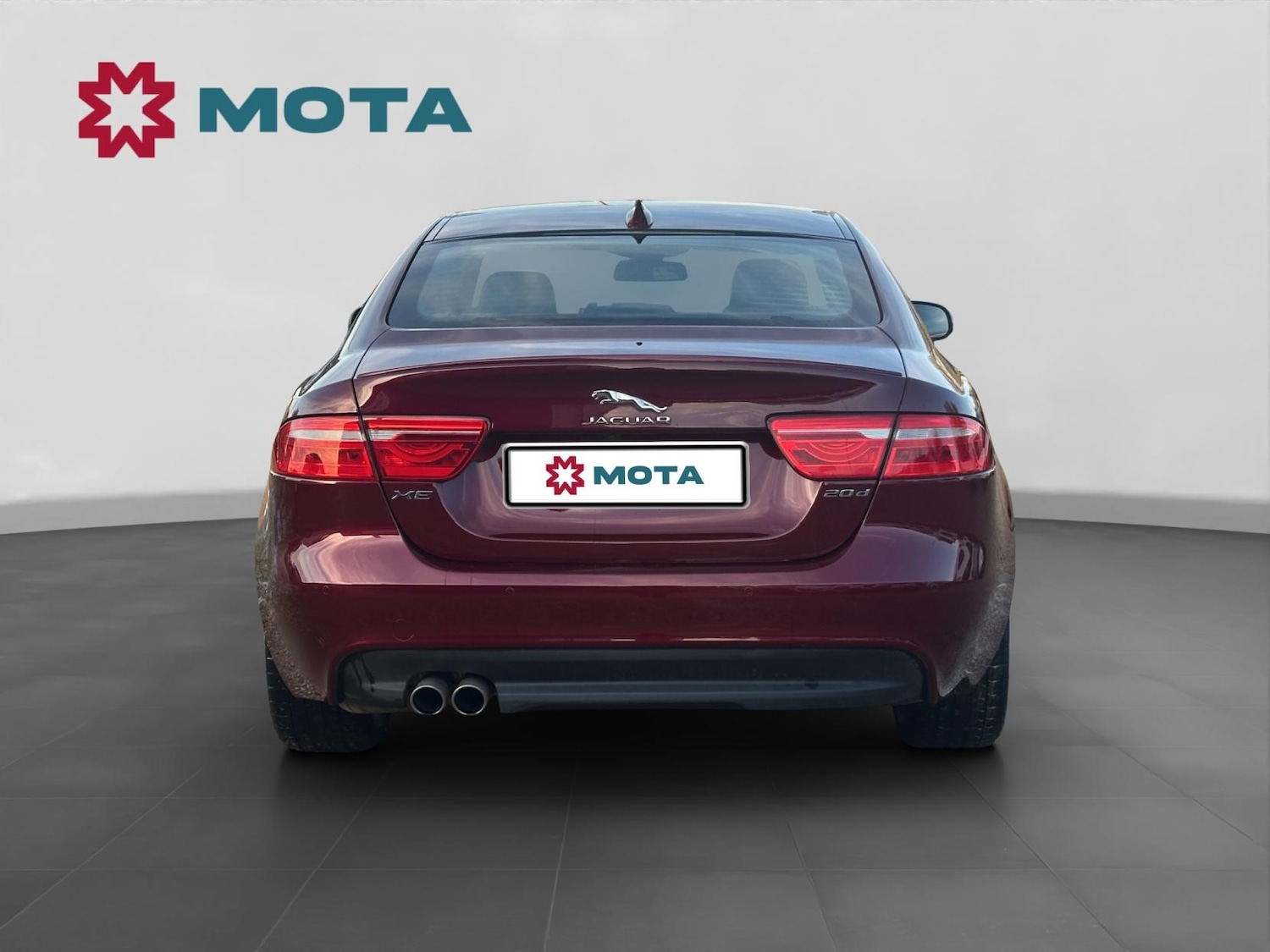 Used Jaguar XE 2016 for sale - 76696992: Photo 5