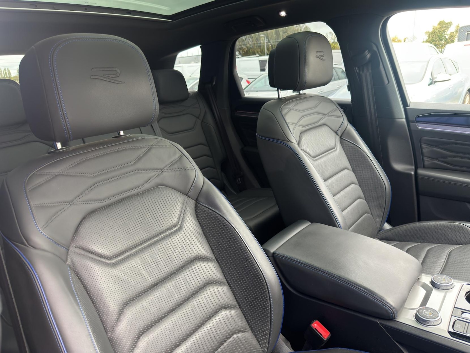 Used Volkswagen Touareg 2023 for sale - 77532294: Photo 36