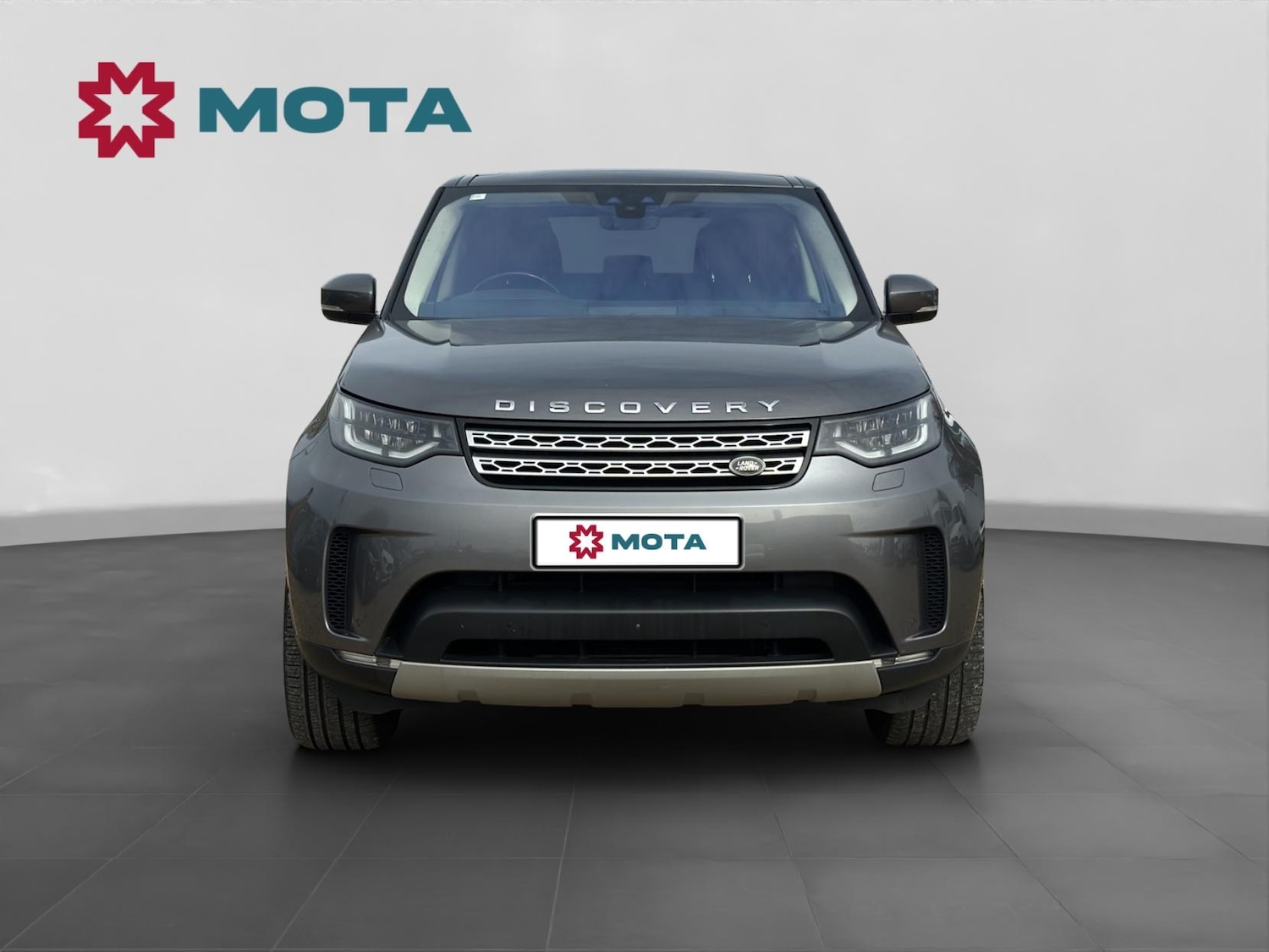 Used Land Rover Discovery 2017 for sale - 77988623: Photo 2