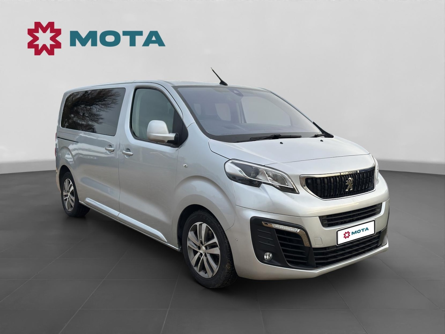 Used Peugeot Traveller 2018 for sale - 76709829: Photo 1