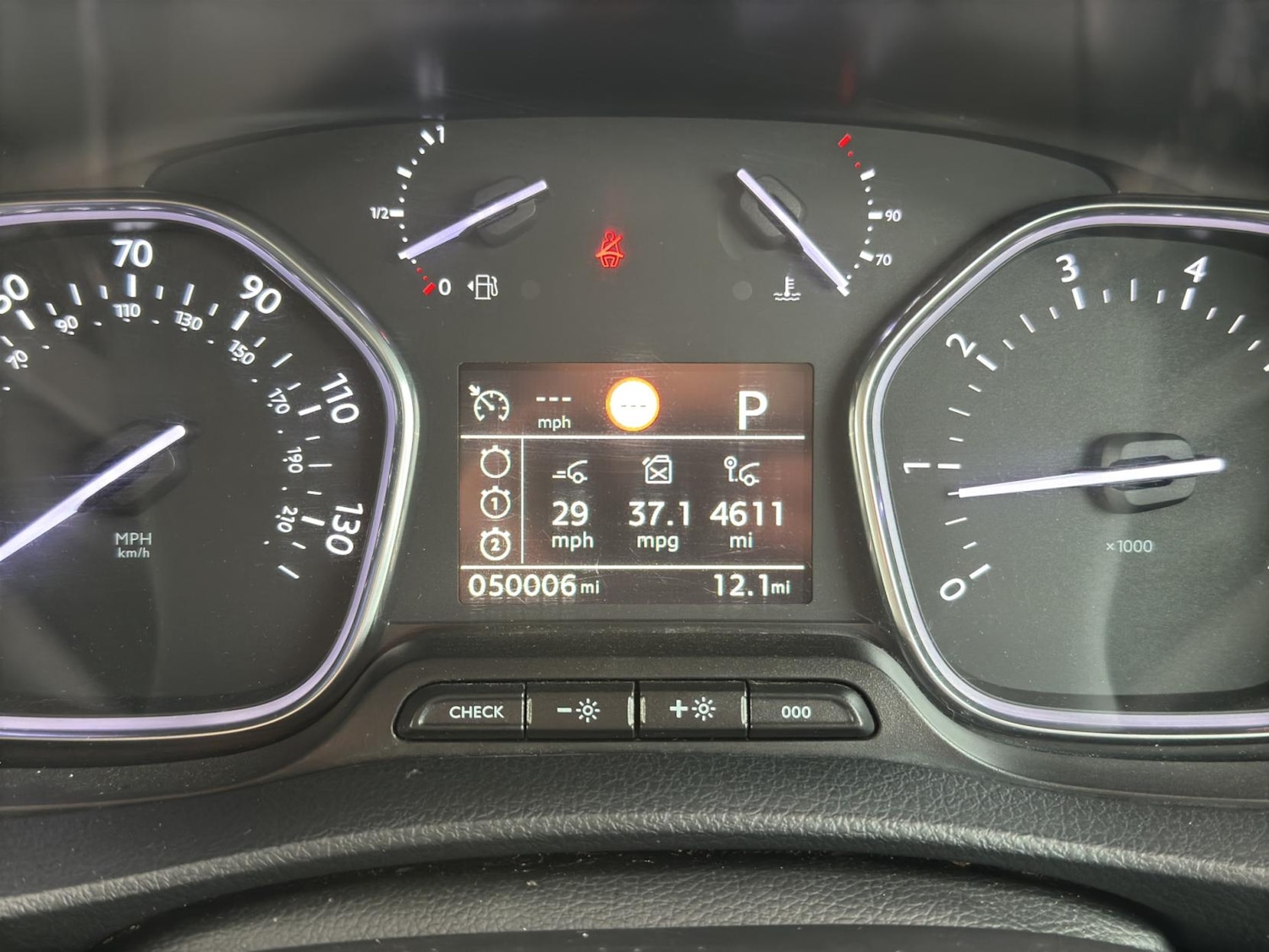 Used Peugeot Traveller 2018 for sale - 76709829: Photo 24