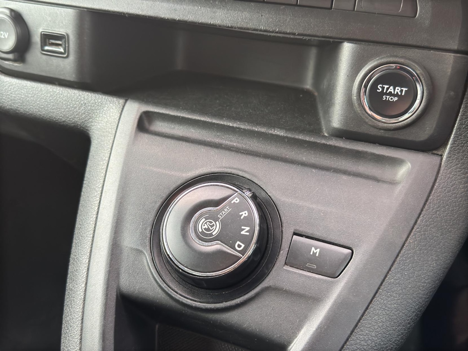 Used Peugeot Traveller 2018 for sale - 76709829: Photo 25