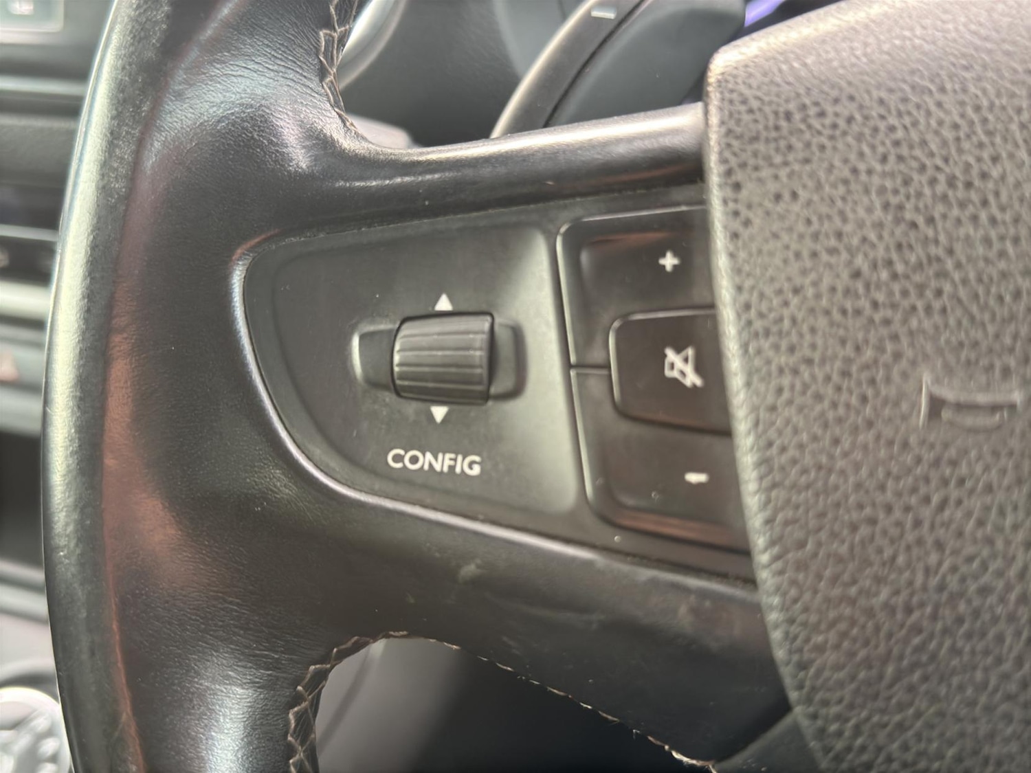 Used Peugeot Traveller 2018 for sale - 76709829: Photo 27