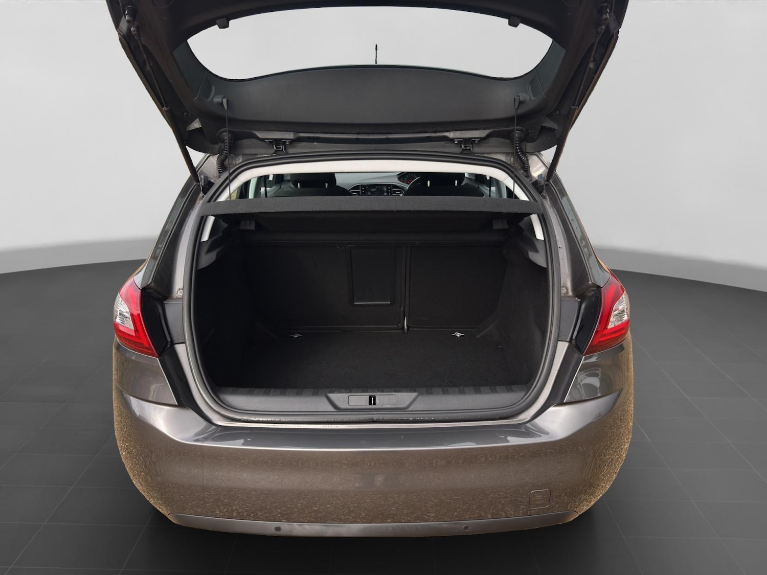 Used Peugeot 308 2017 for sale - 76650011: Photo 21