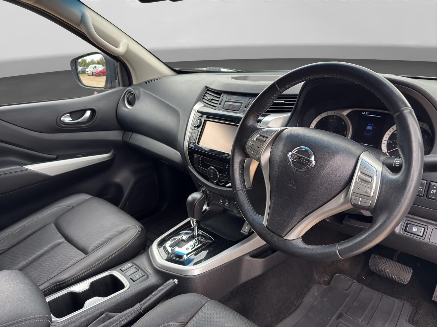 Used Nissan Navara 2017 for sale - 77679059: Photo 10