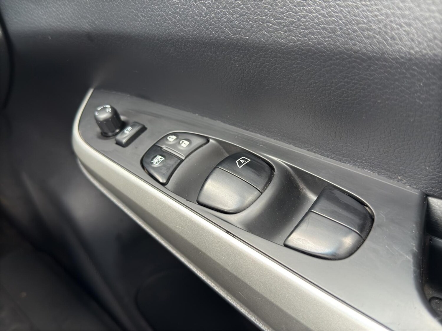 Used Nissan Navara 2017 for sale - 77679059: Photo 12