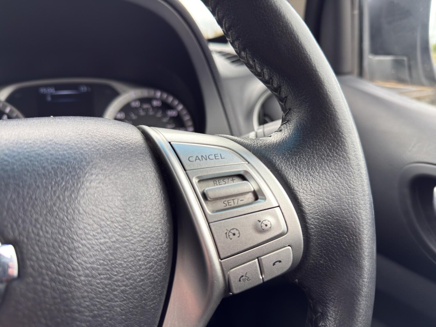 Used Nissan Navara 2017 for sale - 77679059: Photo 34