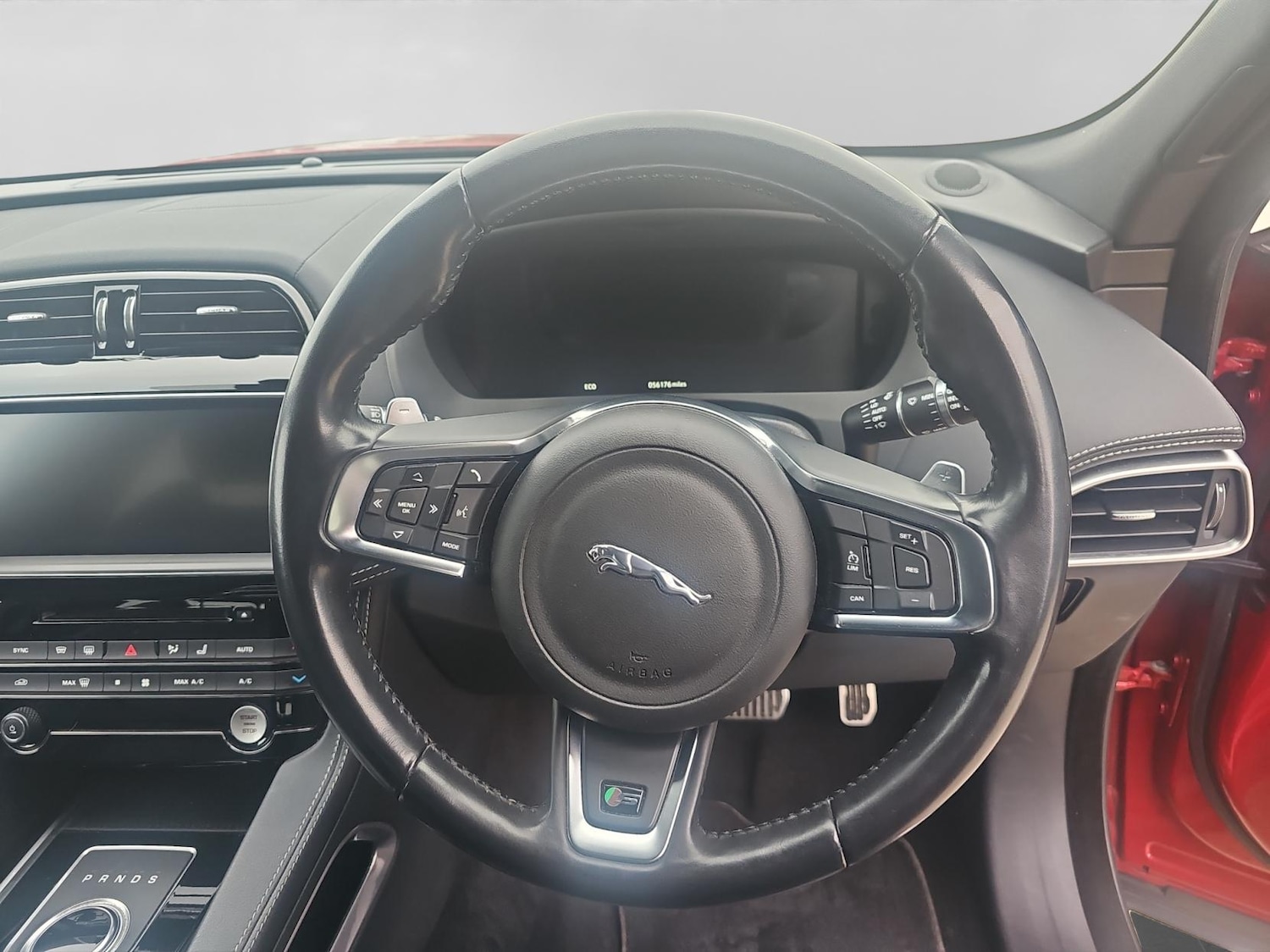 Used Jaguar F-Pace 2017 for sale - 76650048: Photo 10