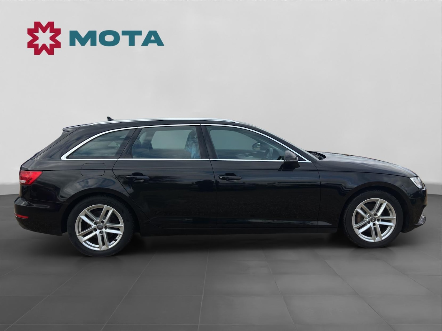 Used Audi A4 2016 for sale - 77679056: Photo 3