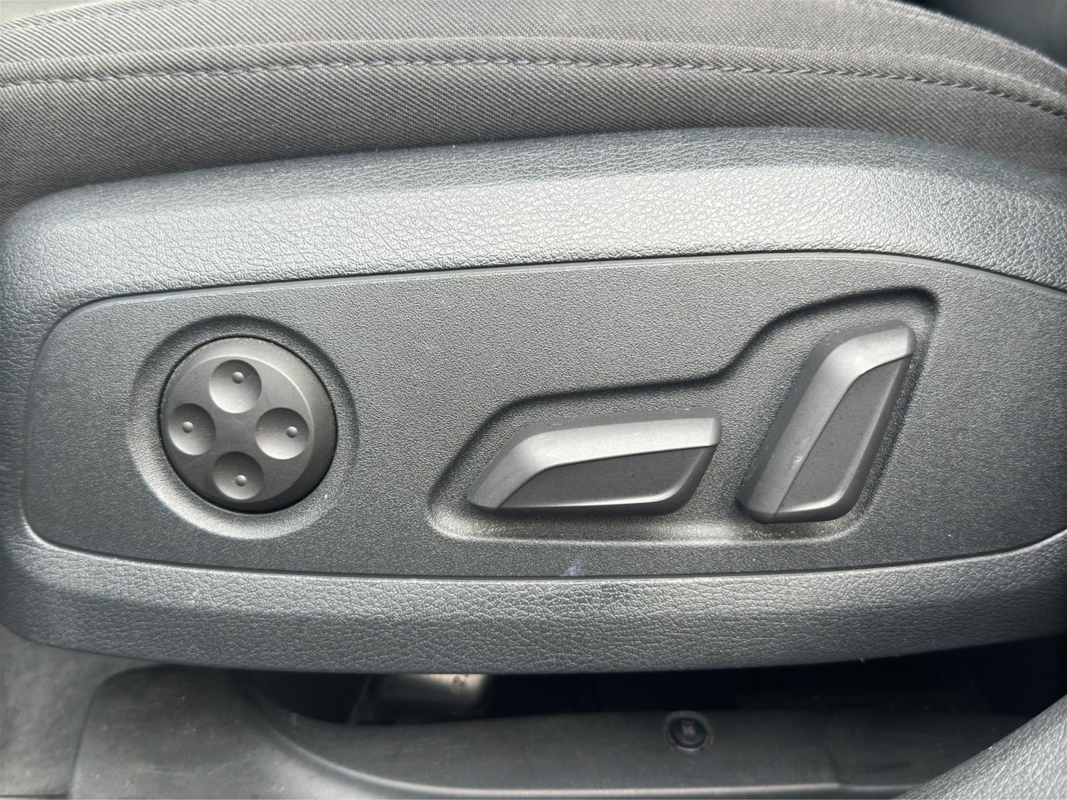 Used Audi A4 2016 for sale - 77679056: Photo 33