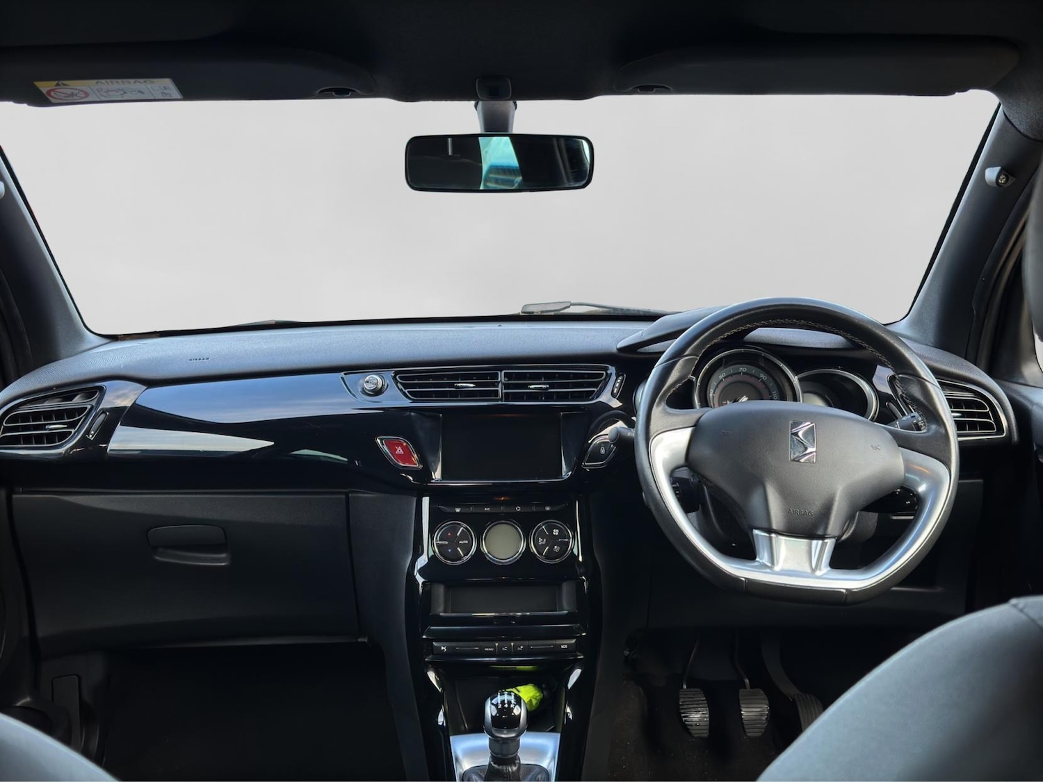 Used DS Automobiles DS 3 2017 for sale - 77504512: Photo 13