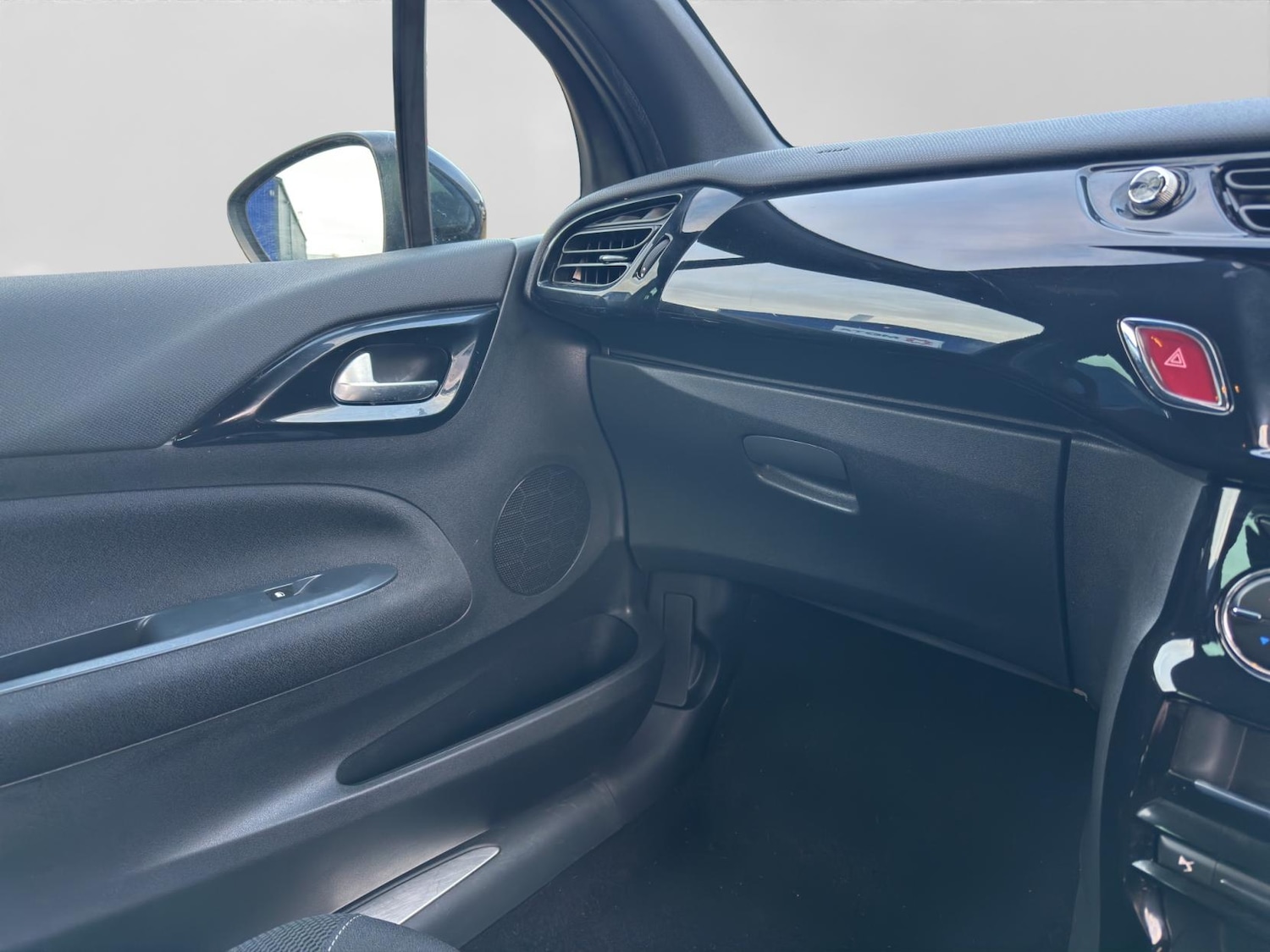 Used DS Automobiles DS 3 2017 for sale - 77504512: Photo 16