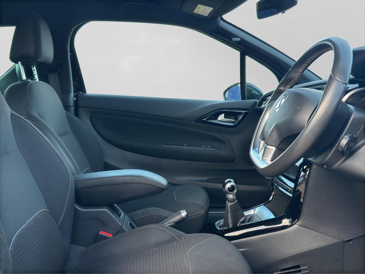 Used DS Automobiles DS 3 2017 for sale - 77504512: Photo 8