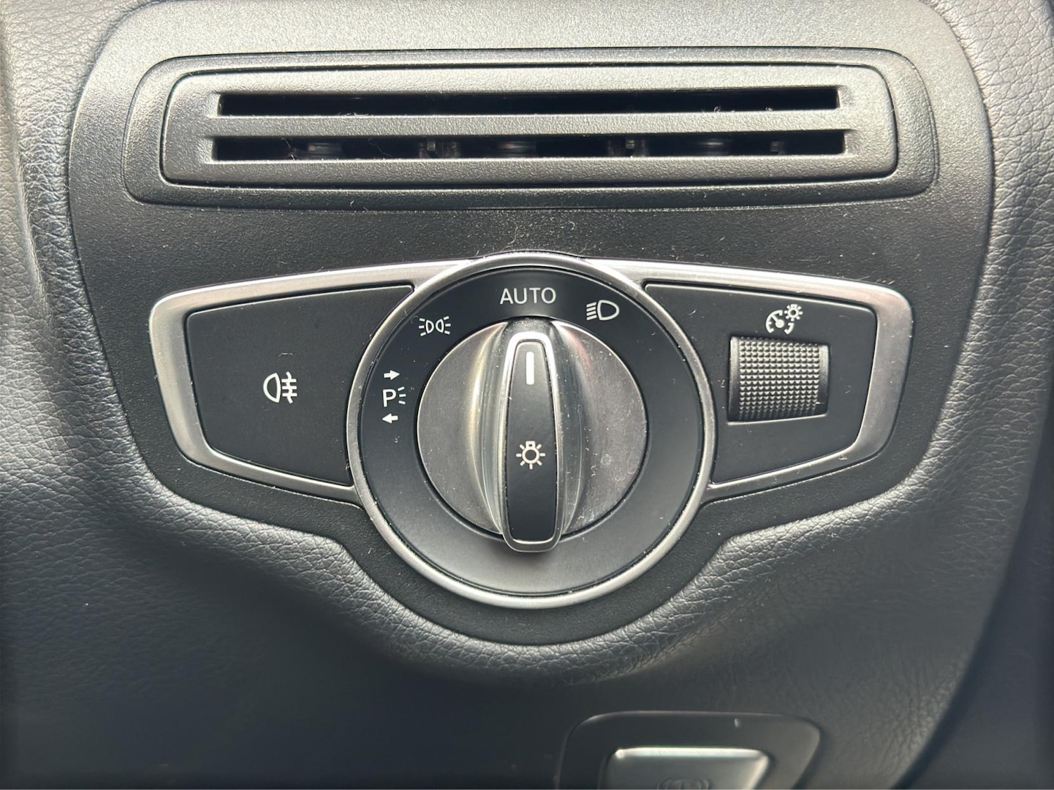 Used Mercedes-Benz C Class 2017 for sale - 77592388: Photo 27