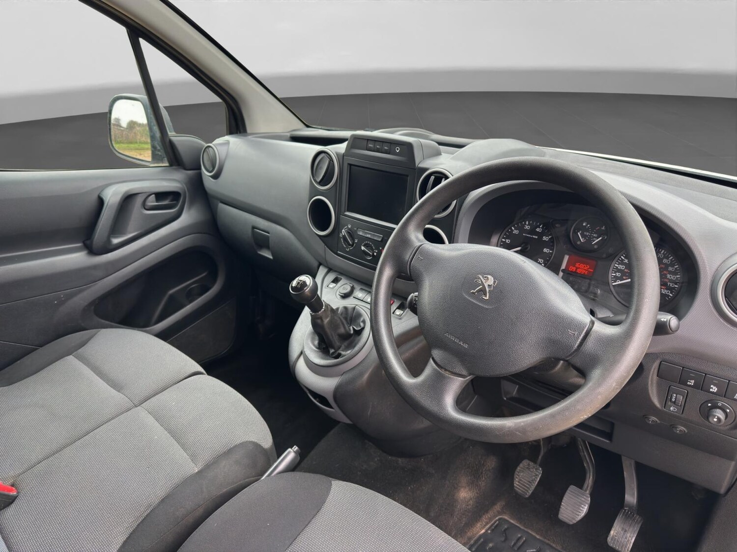 Used Peugeot Partner 2018 for sale - 77778698: Photo 10