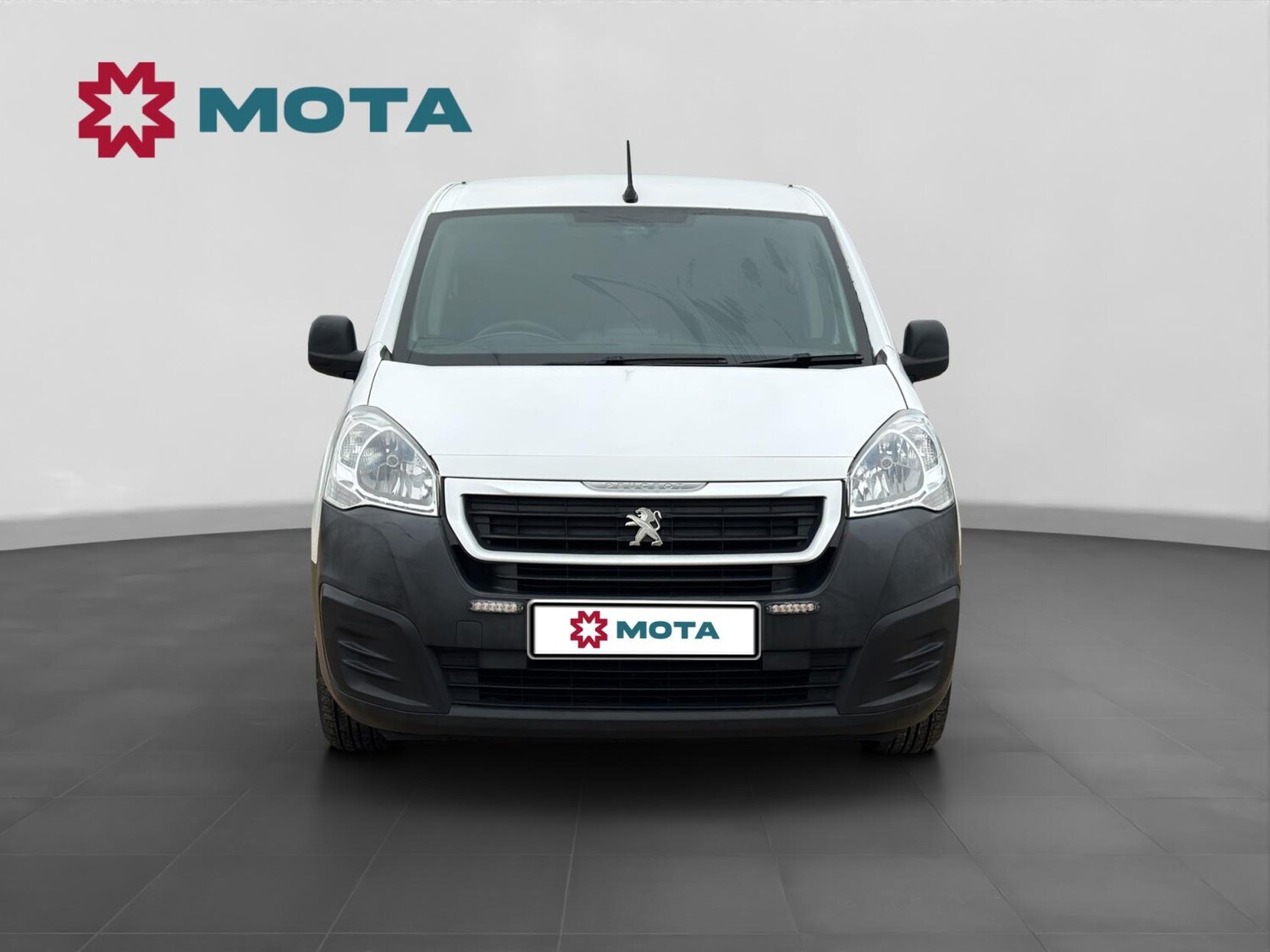 Used Peugeot Partner 2018 for sale - 77778698: Photo 2