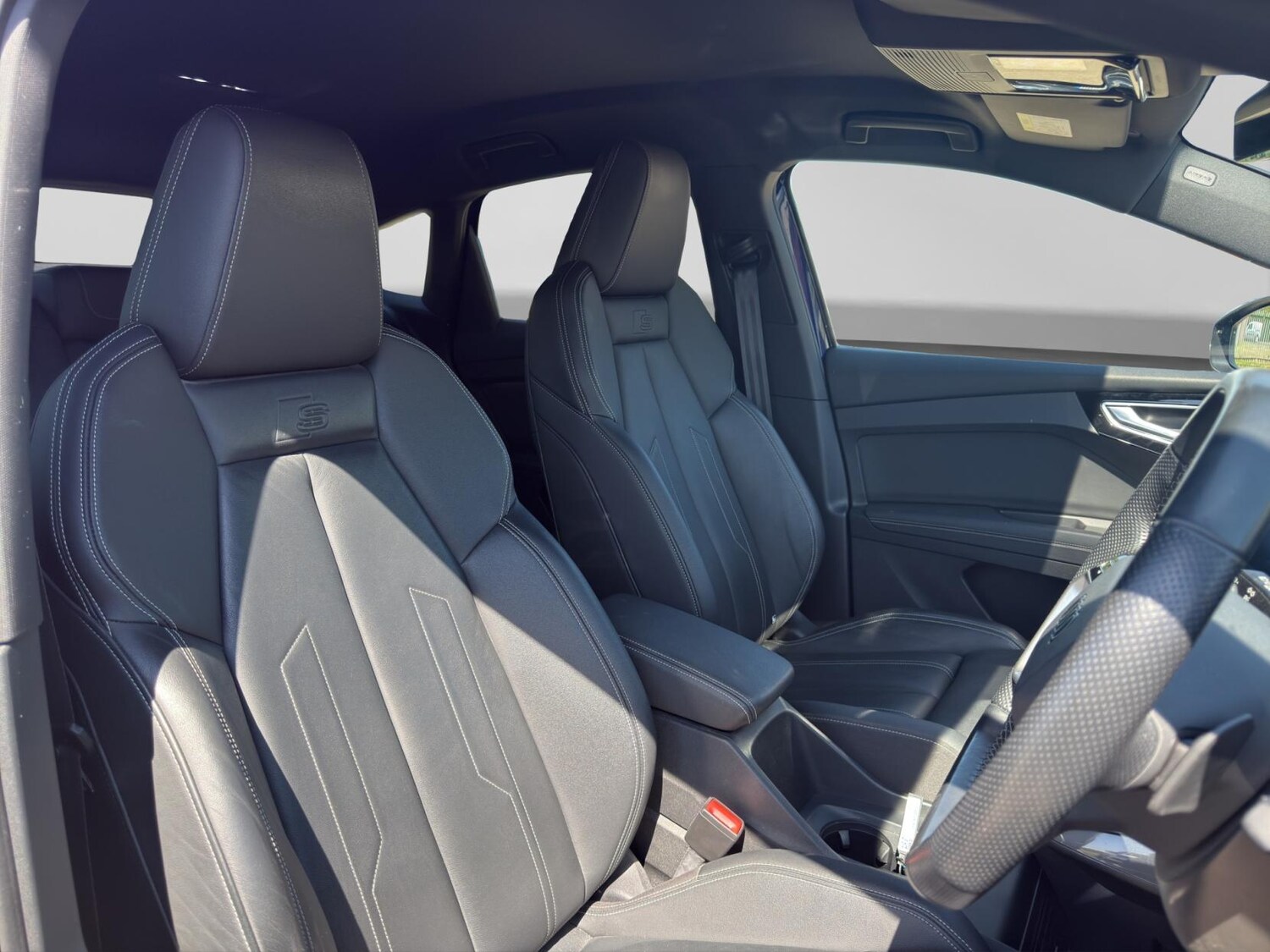 Used Audi Q4 e-tron 2021 for sale - 78152971: Photo 13