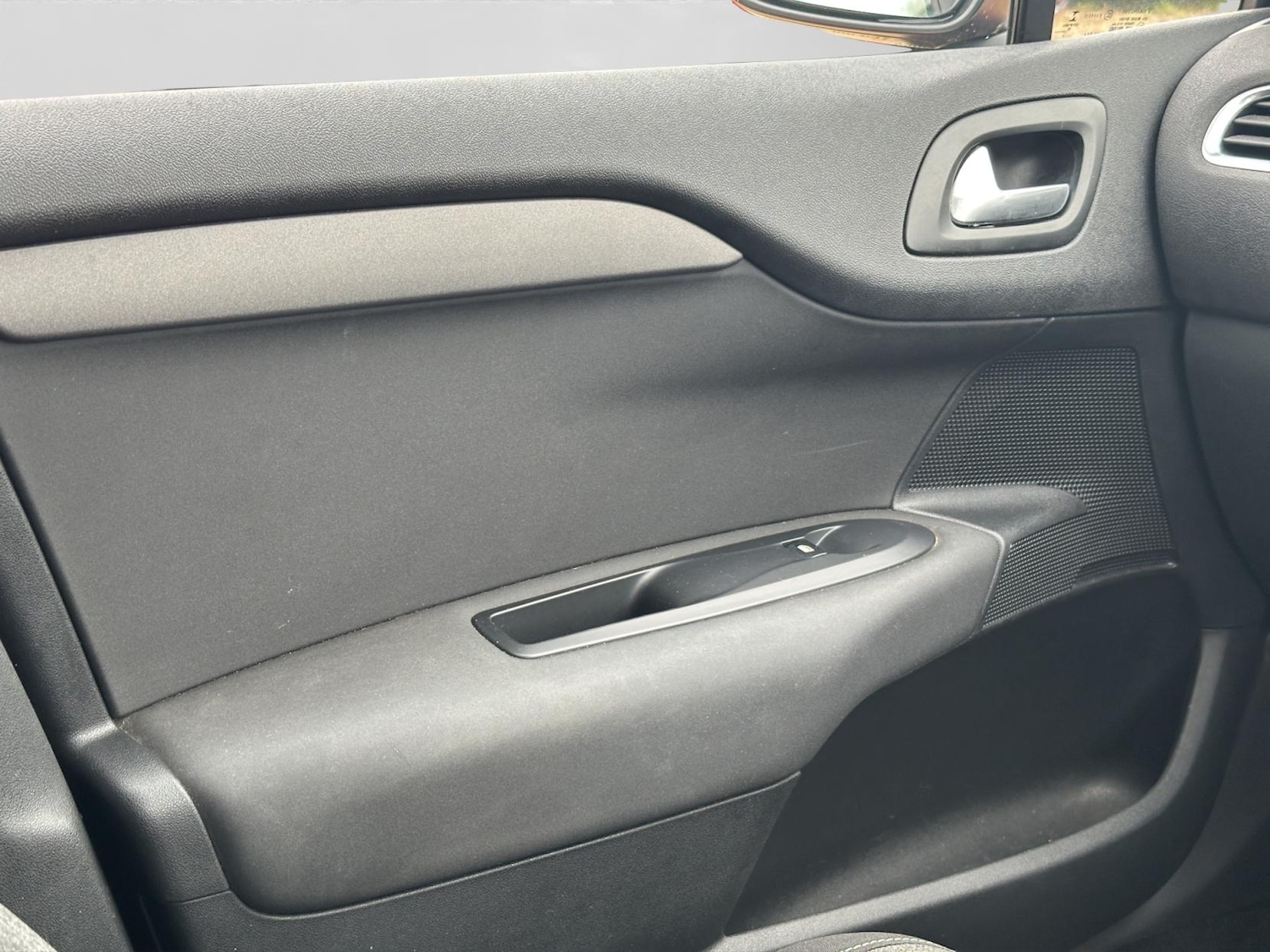 Used Citroen C4 2017 for sale - 76650050: Photo 17