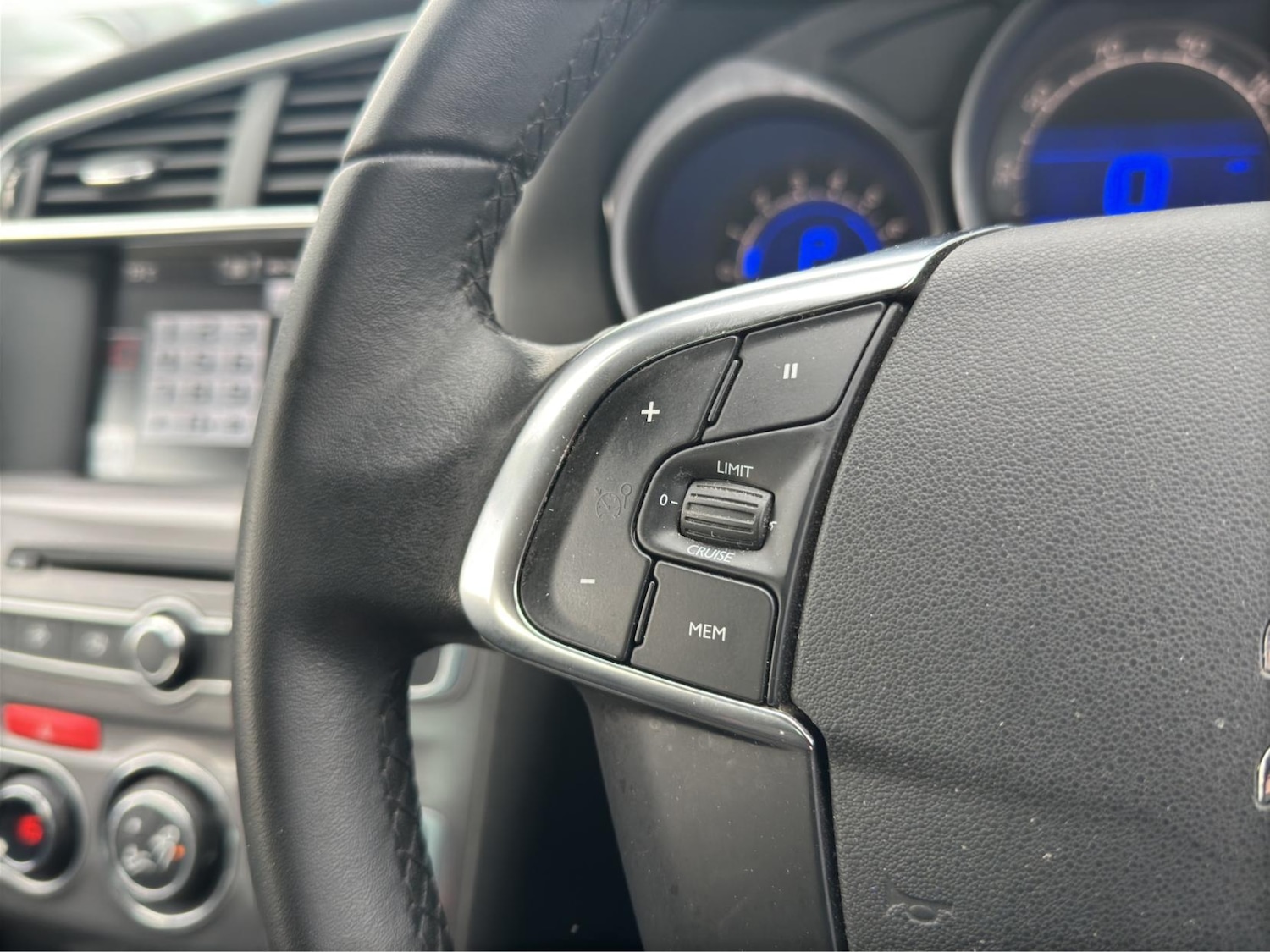 Used Citroen C4 2017 for sale - 76650050: Photo 28