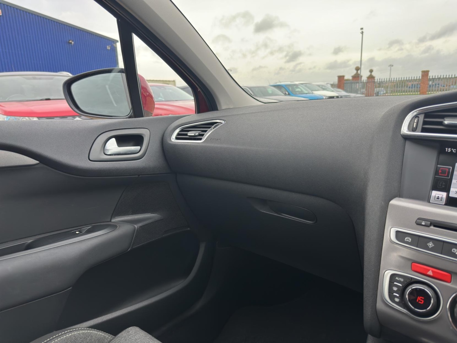 Used Citroen C4 2017 for sale - 76650050: Photo 32