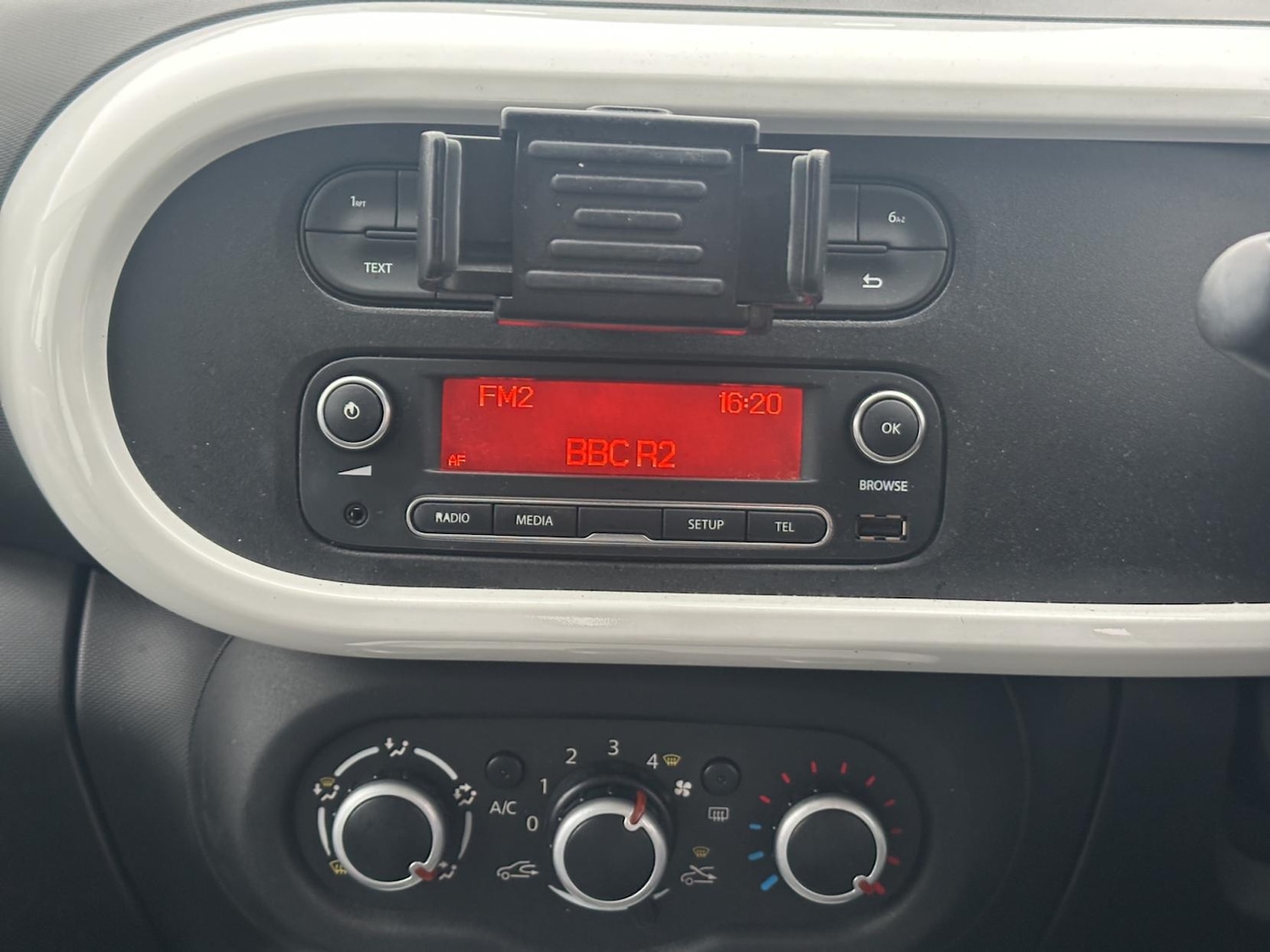 Used Renault Twingo 2017 for sale - 76650012: Photo 17