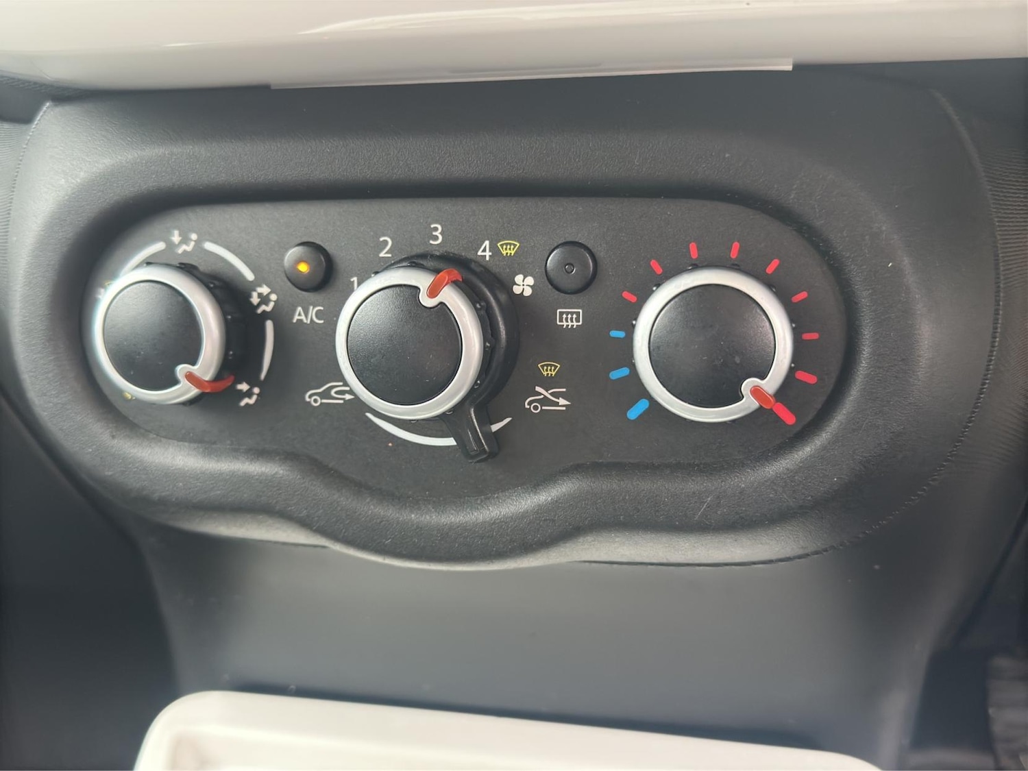 Used Renault Twingo 2017 for sale - 76650012: Photo 30