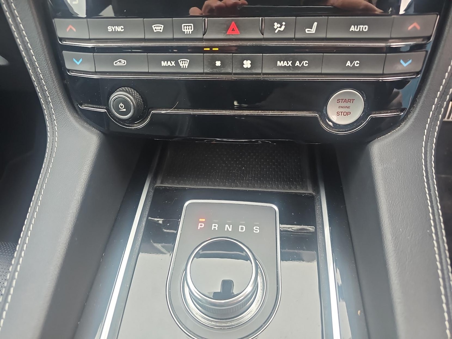 Used Jaguar F-Pace 2017 for sale - 77289542: Photo 24