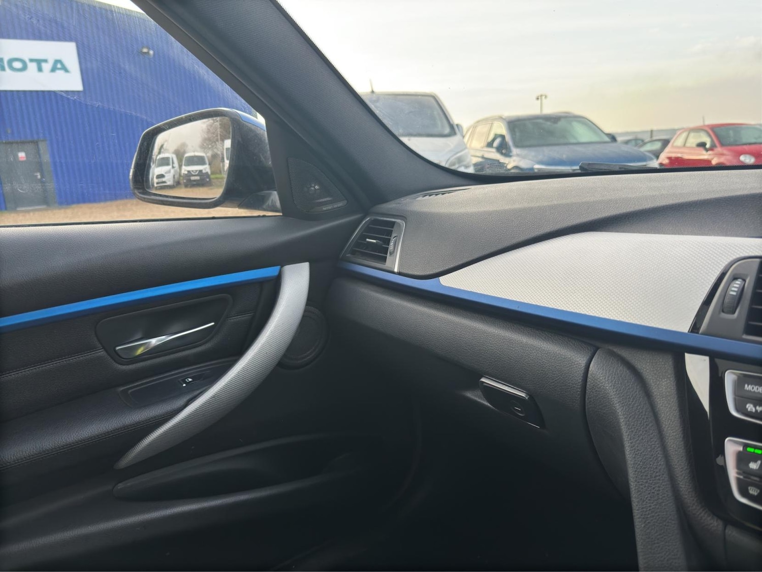 Used BMW 3 Series 2017 for sale - 77026196: Photo 20