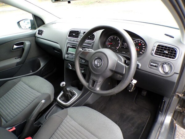 Used Volkswagen Polo 2011 for sale - 76210507: Photo 11