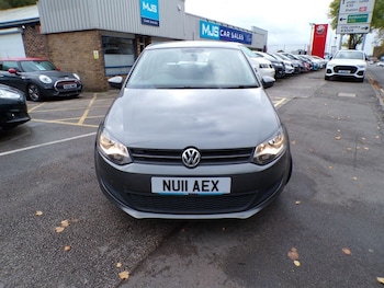 Used Volkswagen Polo 2011 for sale - 76210507: Photo 2