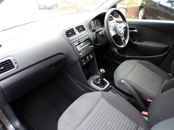 Used Volkswagen Polo 2011 for sale - 76210507: Photo 38