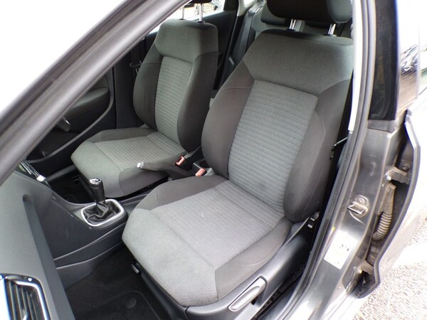 Used Volkswagen Polo 2011 for sale - 76210507: Photo 40