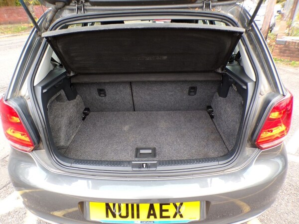 Used Volkswagen Polo 2011 for sale - 76210507: Photo 48