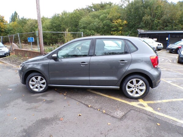 Used Volkswagen Polo 2011 for sale - 76210507: Photo 4