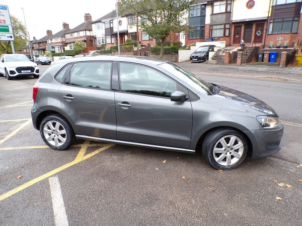 Used Volkswagen Polo 2011 for sale - 76210507: Photo 8