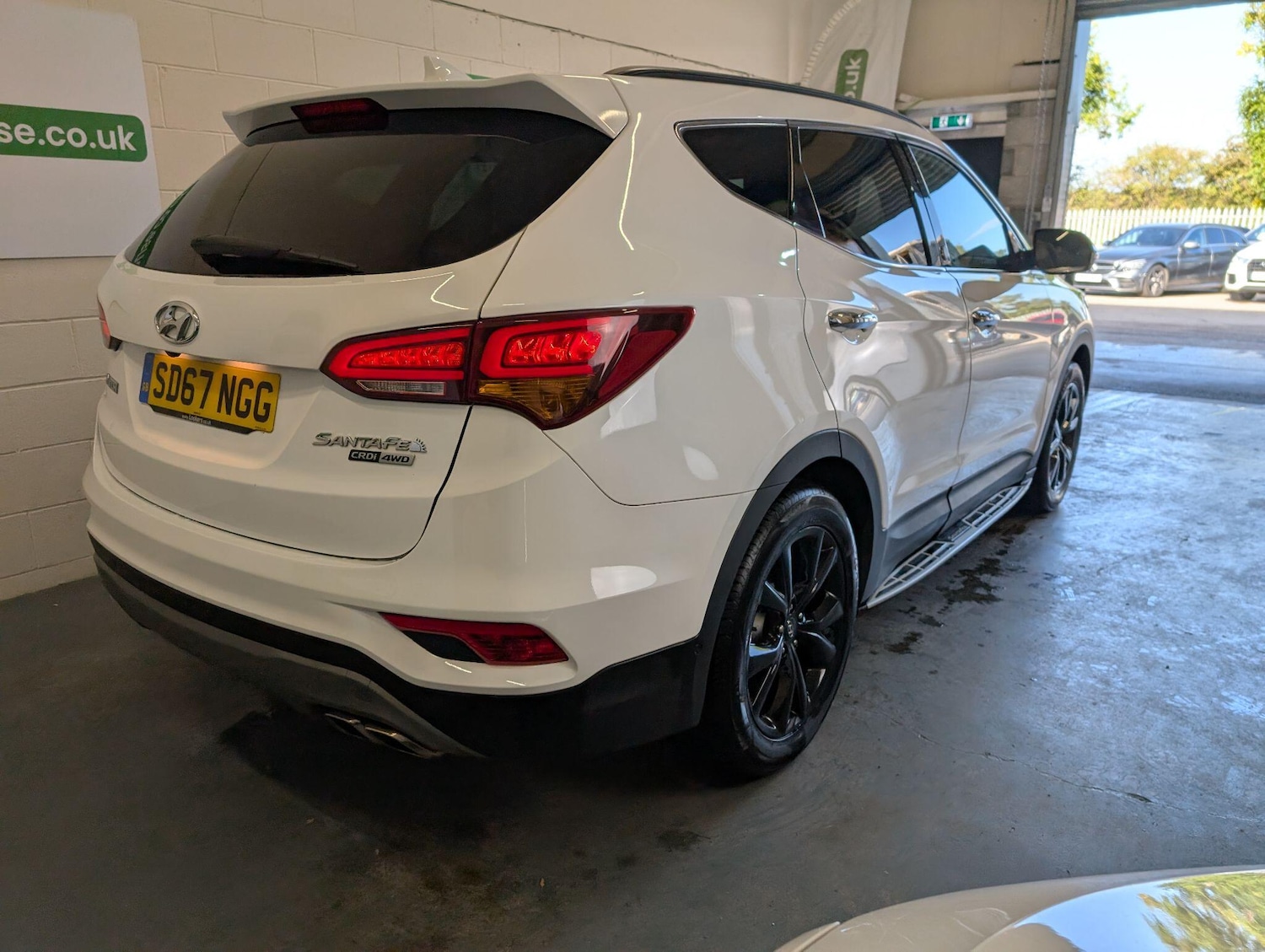 Used Hyundai Santa Fe 2017 for sale - 76239670: Photo 22