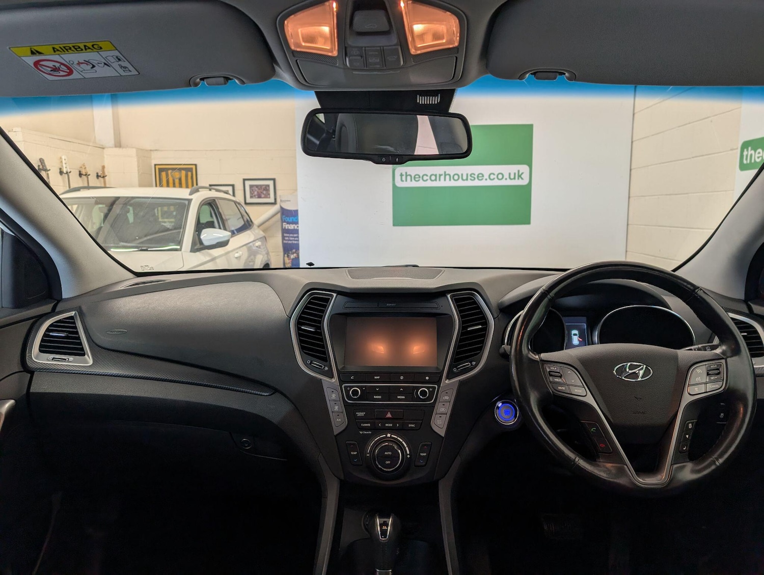 Used Hyundai Santa Fe 2017 for sale - 76239670: Photo 24