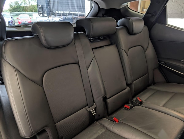 Used Hyundai Santa Fe 2017 for sale - 76239670: Photo 31