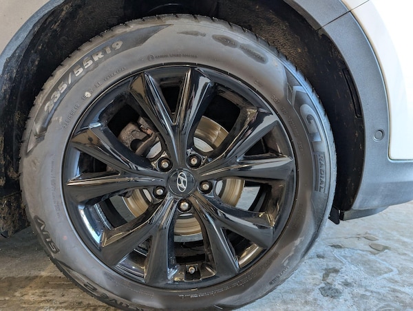 Used Hyundai Santa Fe 2017 for sale - 76239670: Photo 37