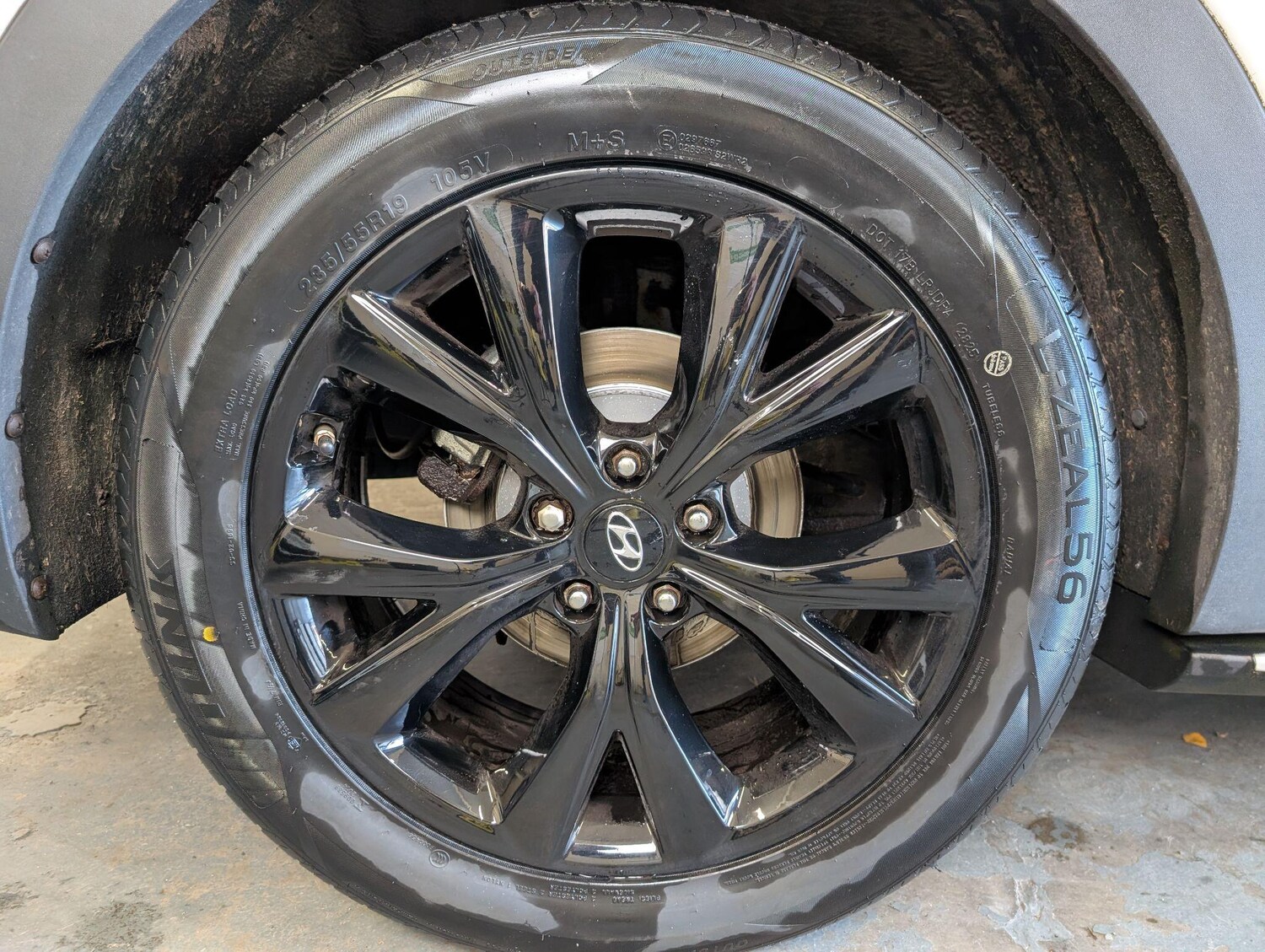 Used Hyundai Santa Fe 2017 for sale - 76239670: Photo 38